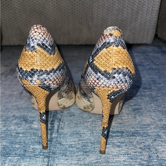 Steve Madden heels size 7.5 - Picture 2 of 3